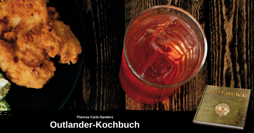 Glas gefüllt mit Erdbeer-Limonade, daneben ein Teller mit Paniertem; unten Werbung für das offizielle Outlander-Kochbuch